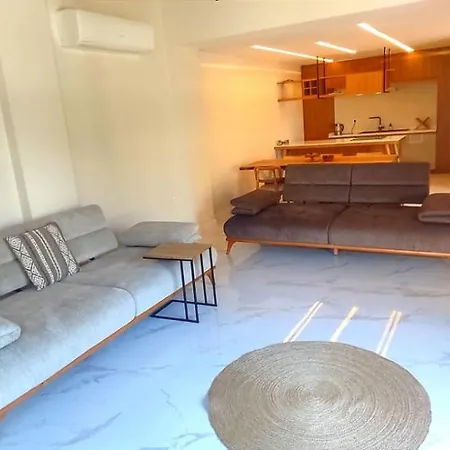 Urla Merkezde Havuzlu Muestakil Hotel Esmirna